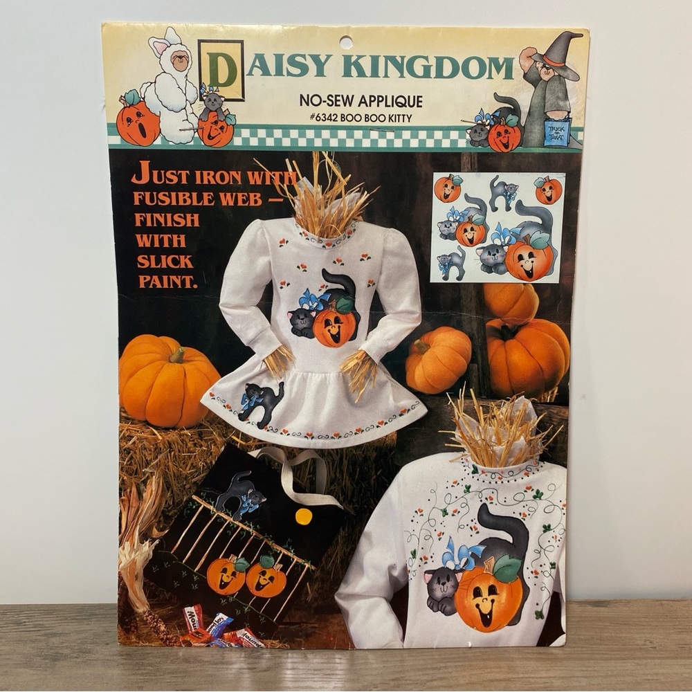 Boo Boo Kitty No Sew Appliqué by Daisy Kingdom Vintage 1990s